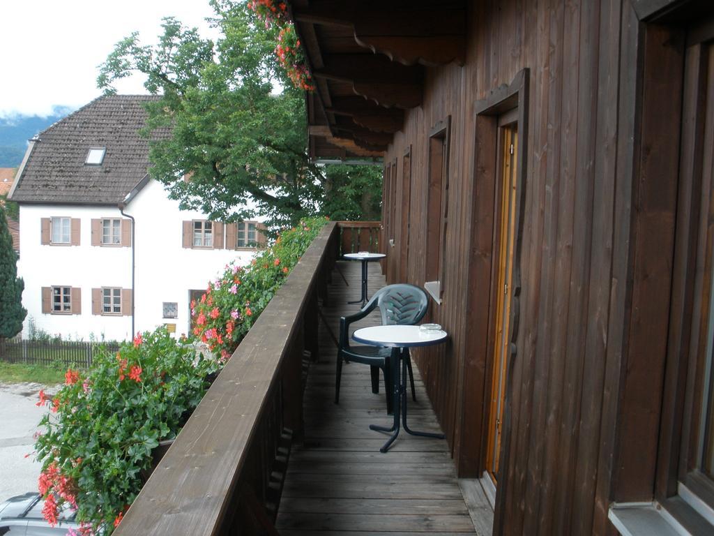 Hôtel Alpengasthof zur Loisach à Grossweil Chambre photo